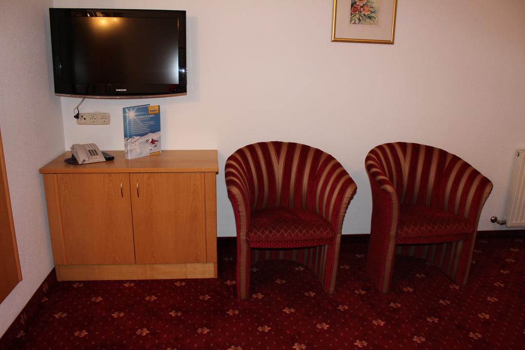 Hotel Hoellroah Kappl  Pokoj fotografie