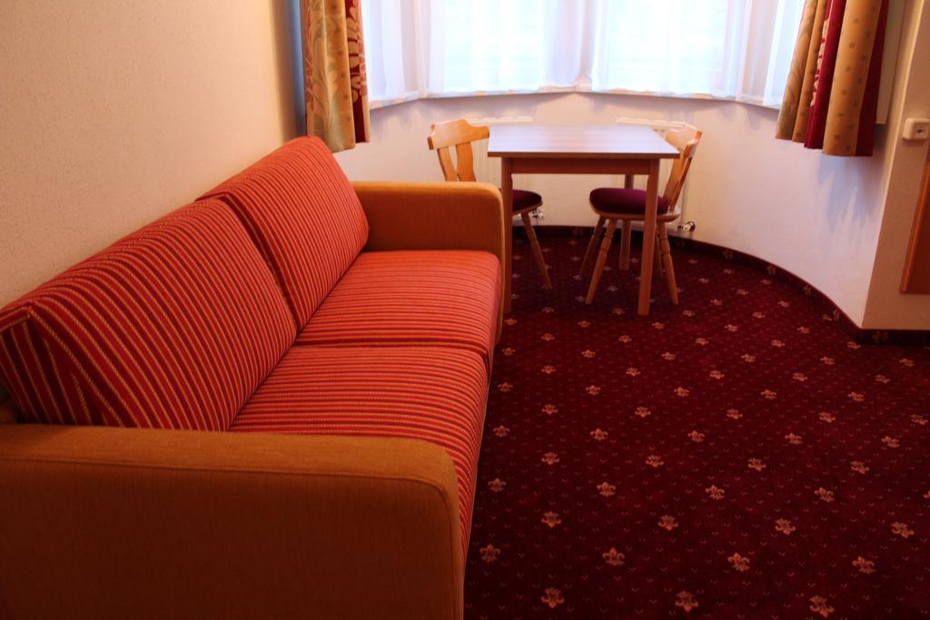 Hotel Hoellroah Kappl  Pokoj fotografie